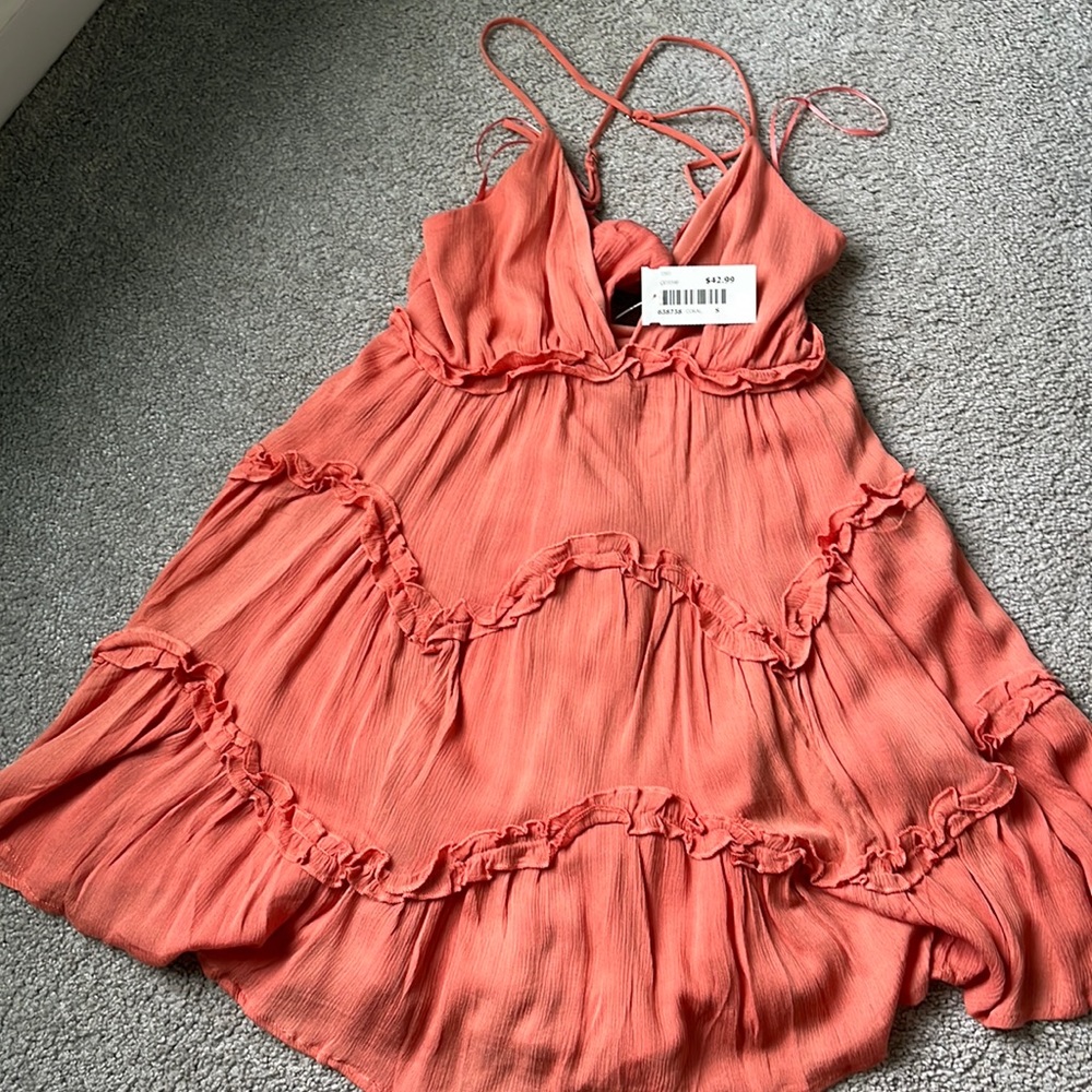 Coral summer dress from mystique boutique New York City size small
